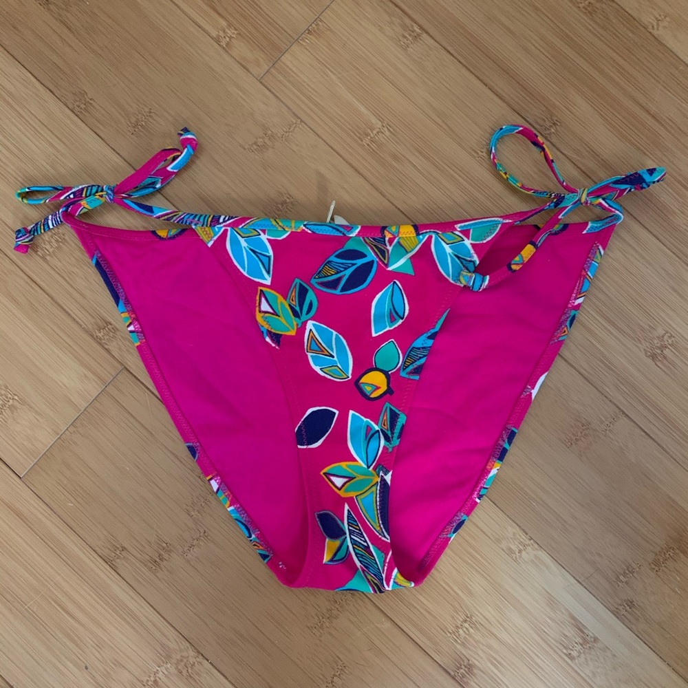 Aerie Dark Pink Leaf Pattern Bikini Bottom